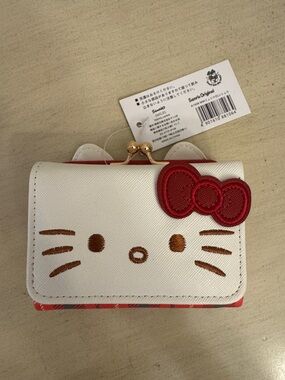 Sanrio Hello Kitty Compact Wallet in White with Red Bow